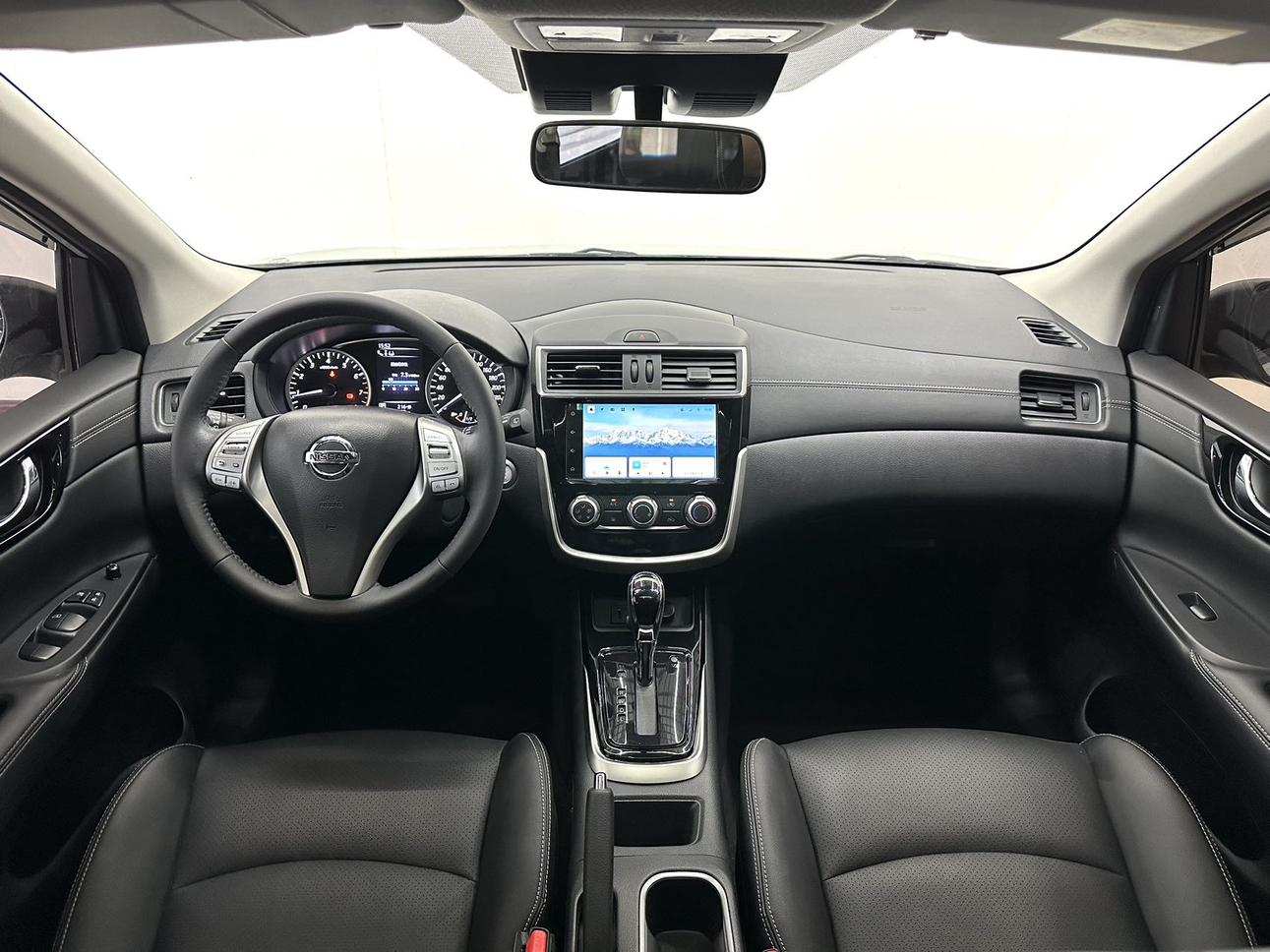 Nissan Tiida 2023 thumb 8