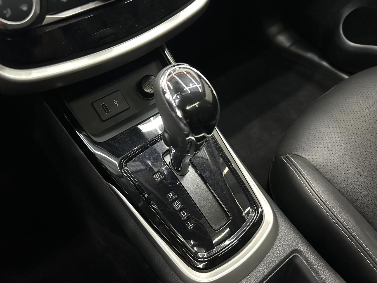 Nissan Tiida 2023 thumb 10