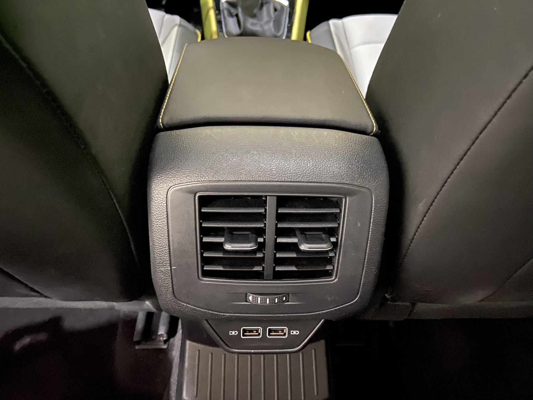 Volkswagen T-Roc 2023 thumb 10