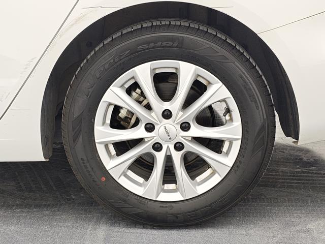 Roewe i5 2023 thumb 7