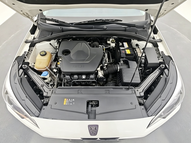 Roewe i5 2023 thumb 8