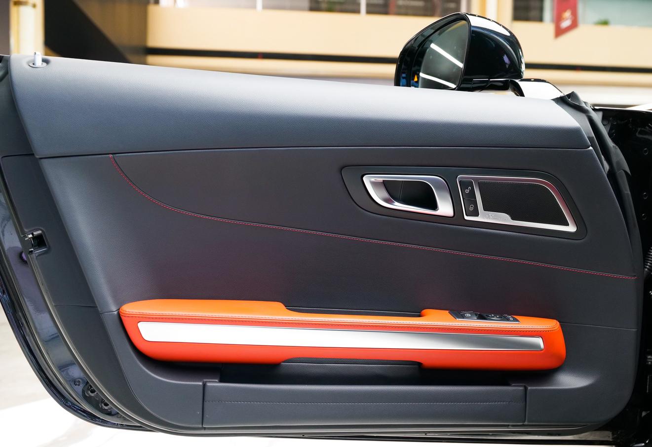 Mercedes-Benz AMG GT 2019 thumb 6