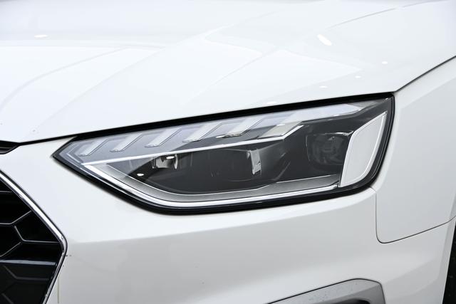 Audi A4 2020 thumb 10