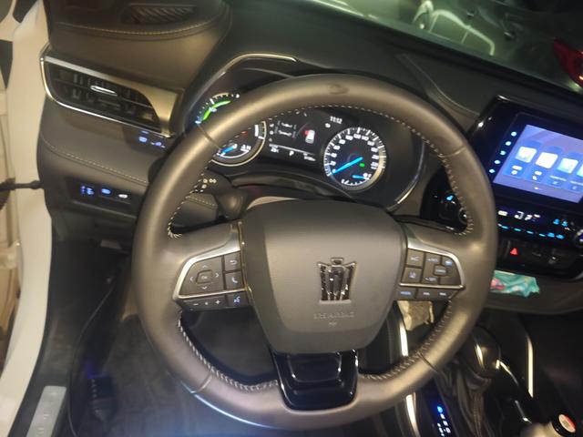 Toyota Crown 2022 thumb 5