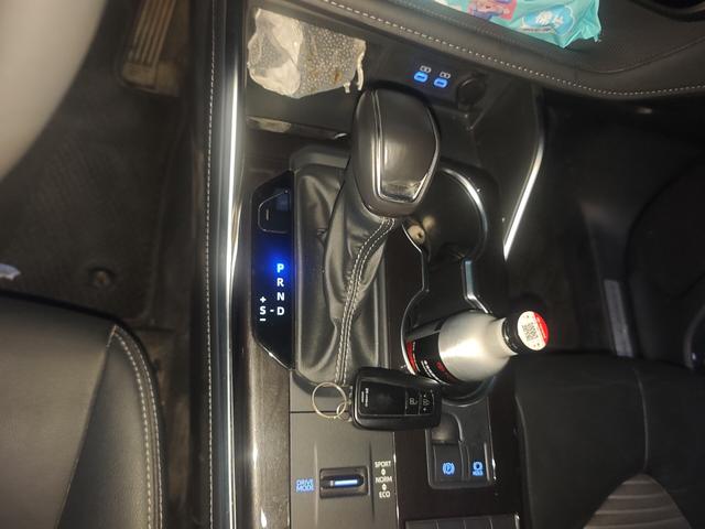 Toyota Crown 2022 thumb 7