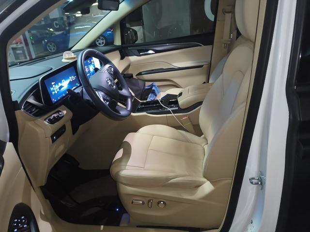 Buick GL8 2023 thumb 8