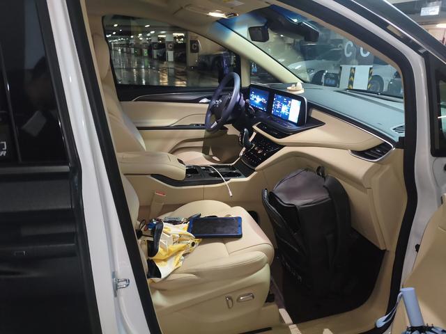 Buick GL8 2023 thumb 9