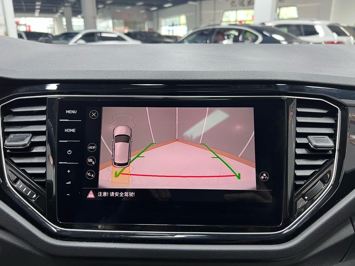 Volkswagen T-Roc 2022 thumb 6