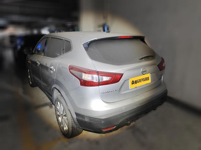Nissan Qashqai+2 2017 thumb 2
