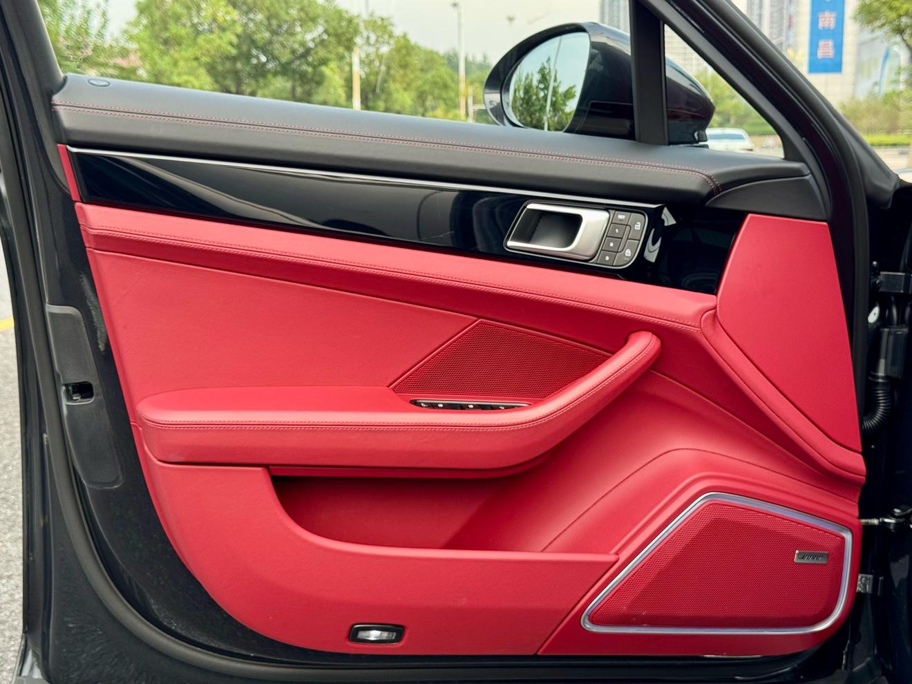 Porsche Panamera 2023 thumb 10