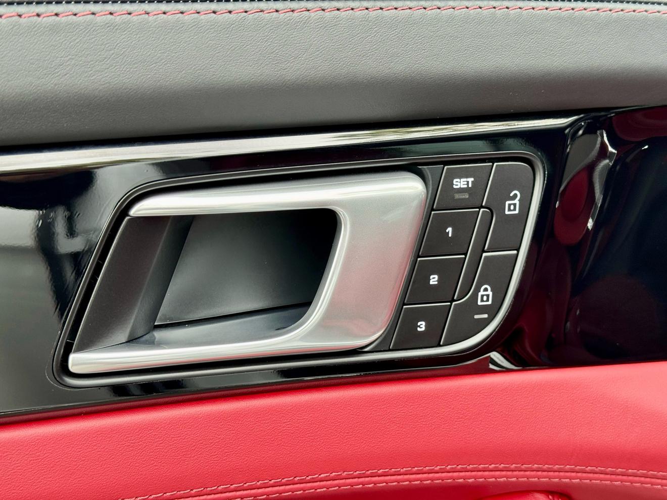 Porsche Panamera 2023 thumb 11