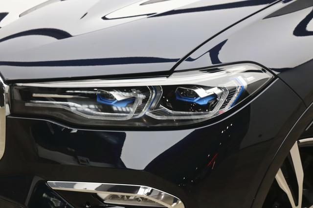 BMW X7 2021 thumb 6
