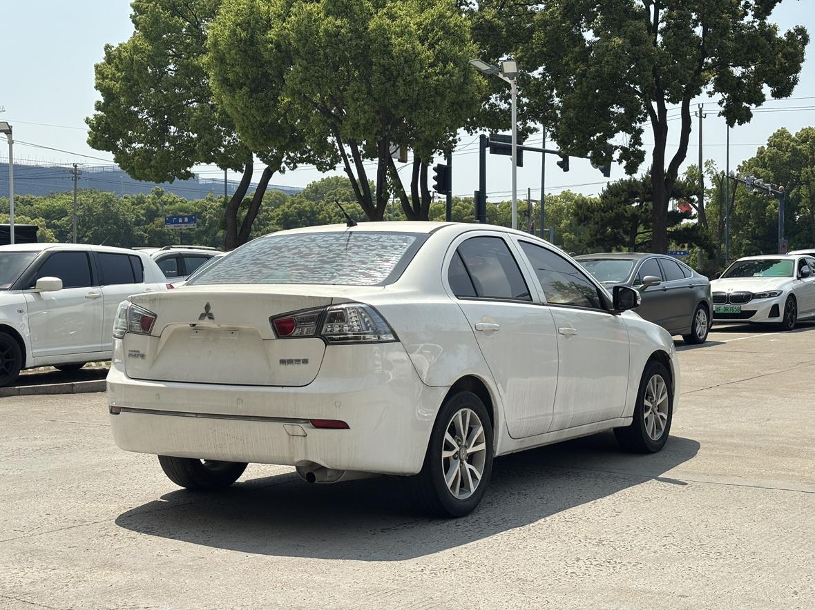 Mitsubishi Feng Di Si 2013 thumb 12