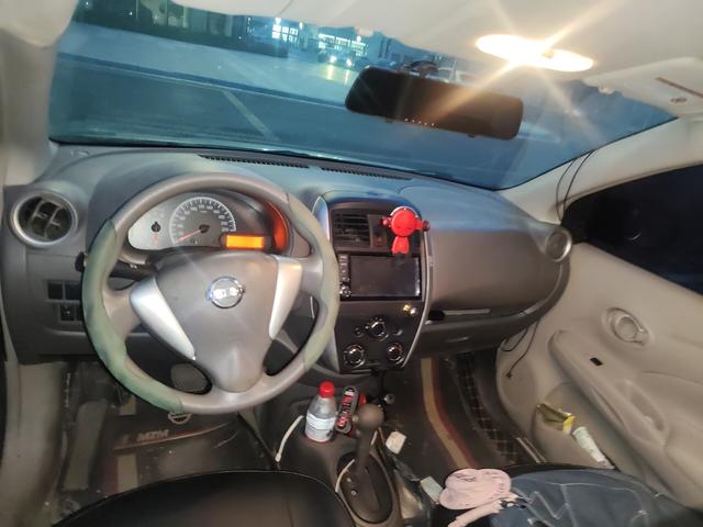 Nissan Sunny 2016 thumb 3