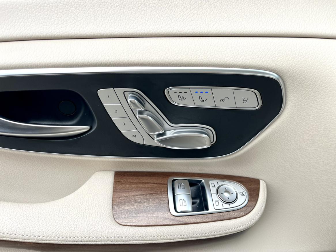 Mercedes-Benz V-Класс 2022 thumb 5