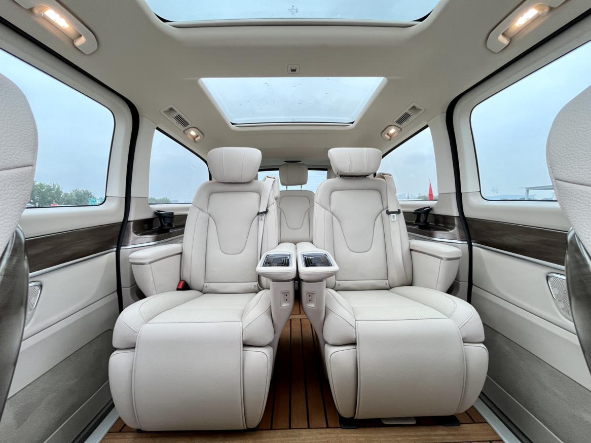 Mercedes-Benz V-Класс 2022 thumb 7