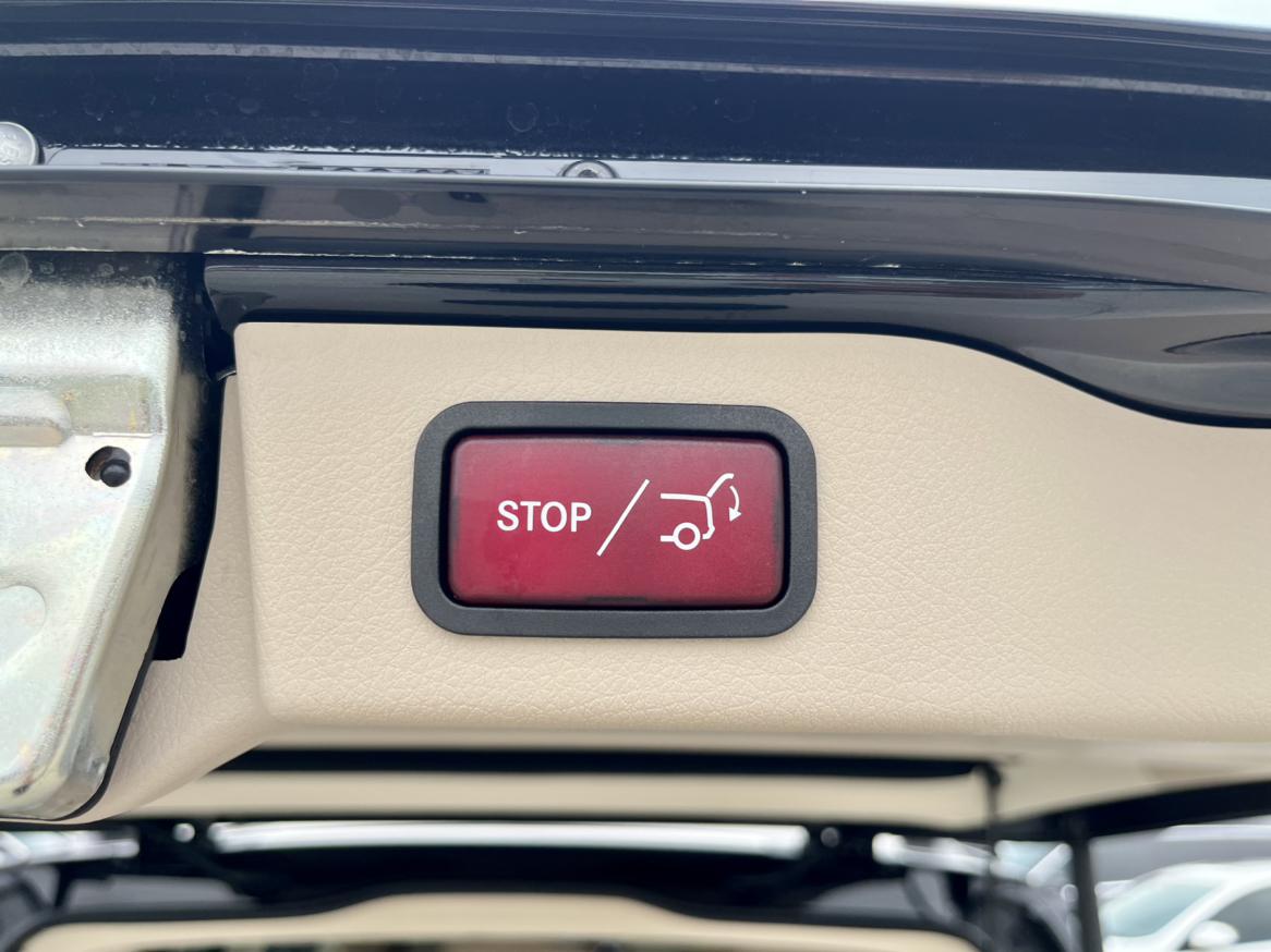 Mercedes-Benz V-Класс 2022 thumb 8
