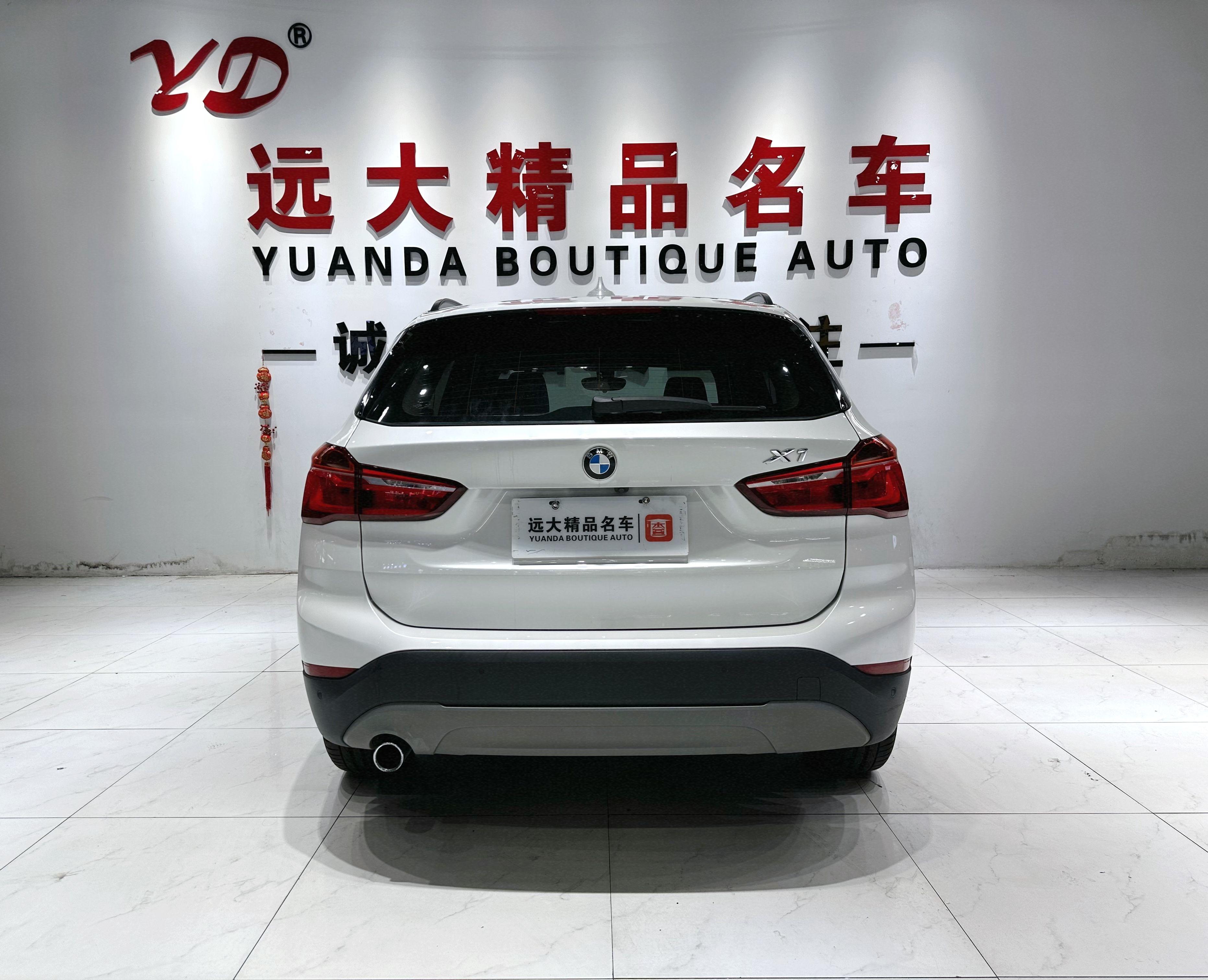 BMW X1 2016 thumb 3