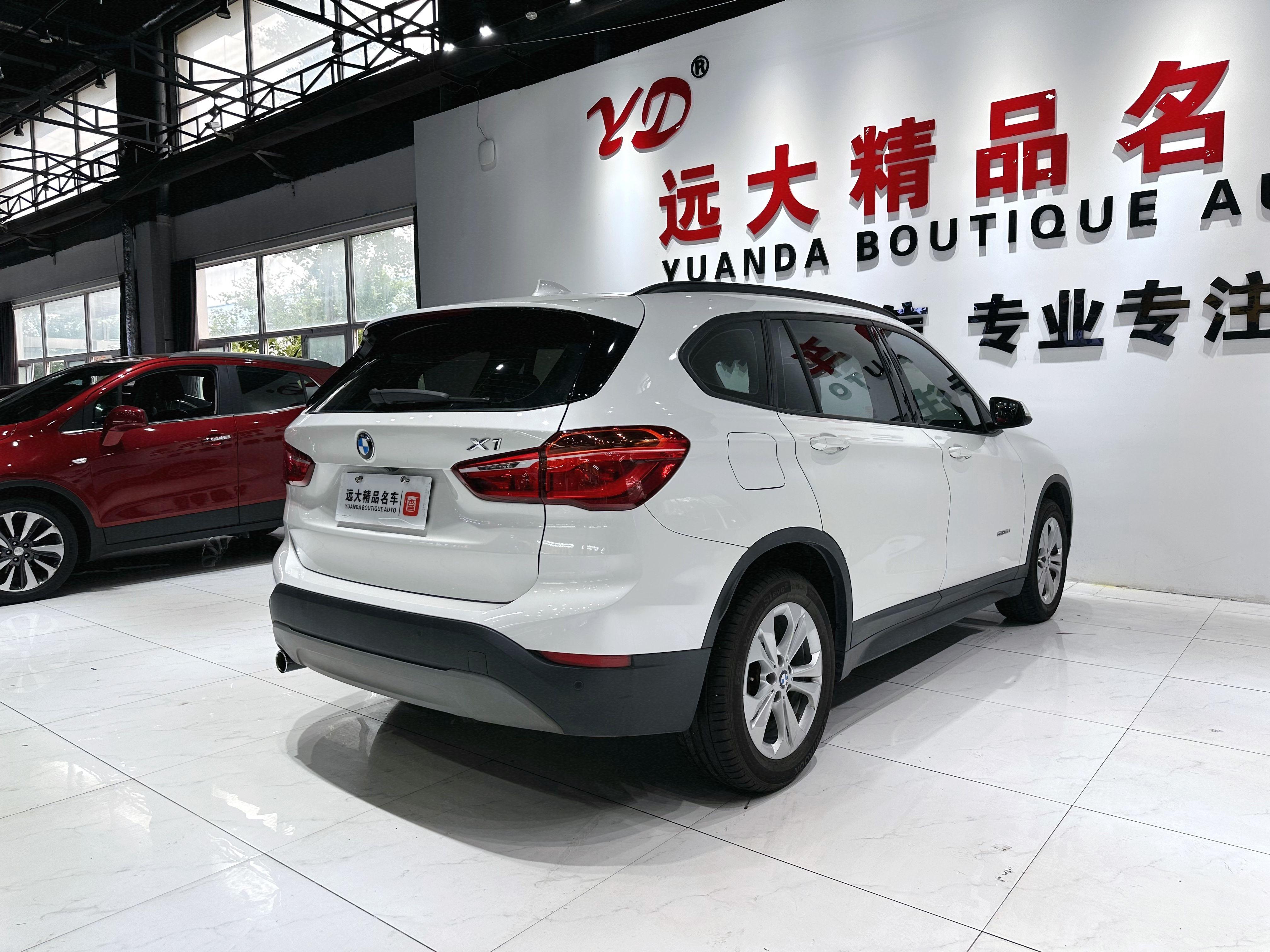 BMW X1 2016 thumb 4