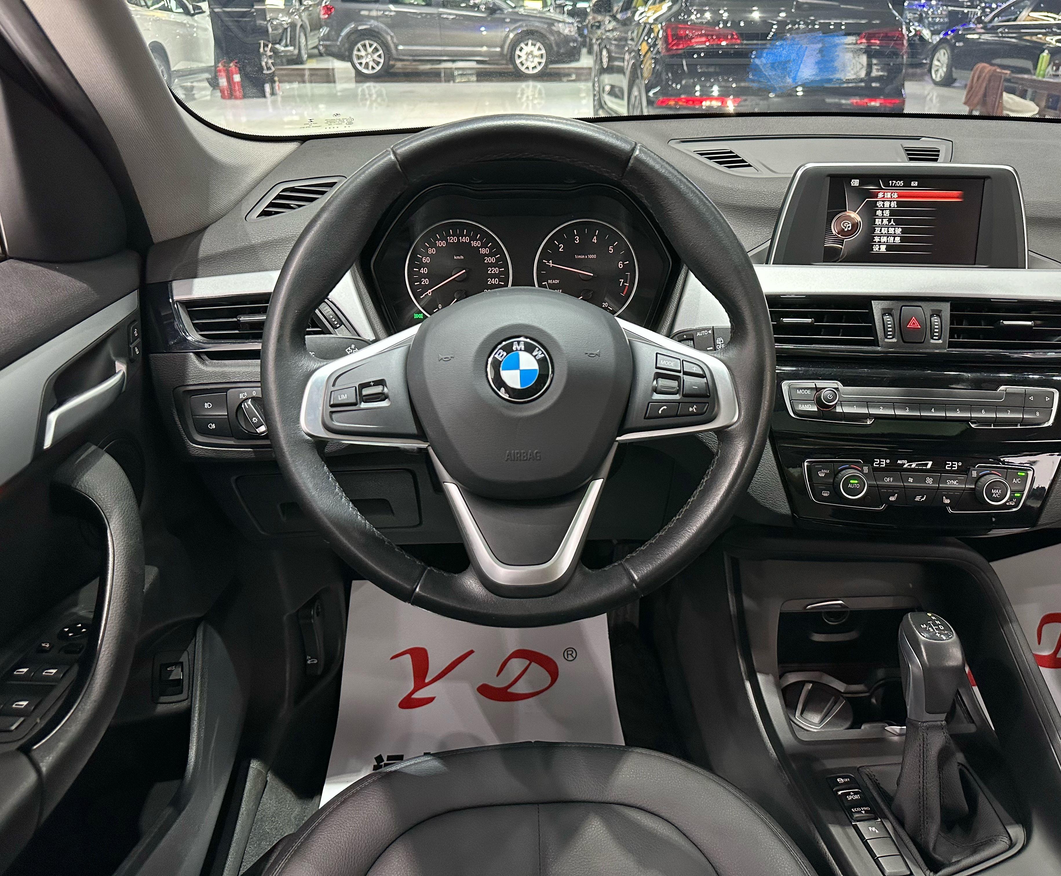 BMW X1 2016 thumb 7