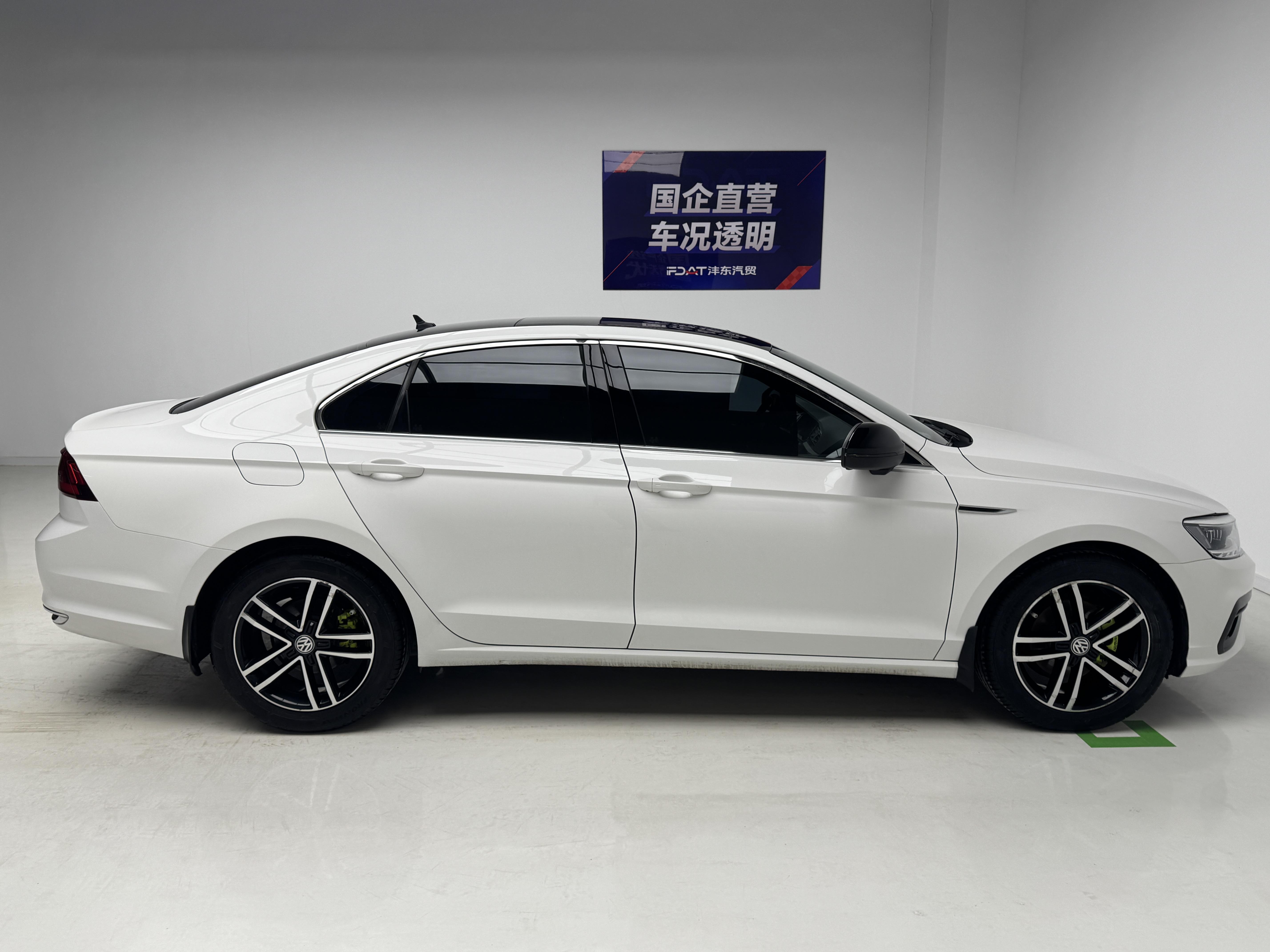 Volkswagen Lamando 2019 thumb 6