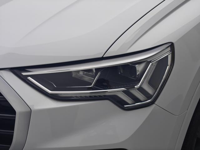 Audi Q3 2019 thumb 10