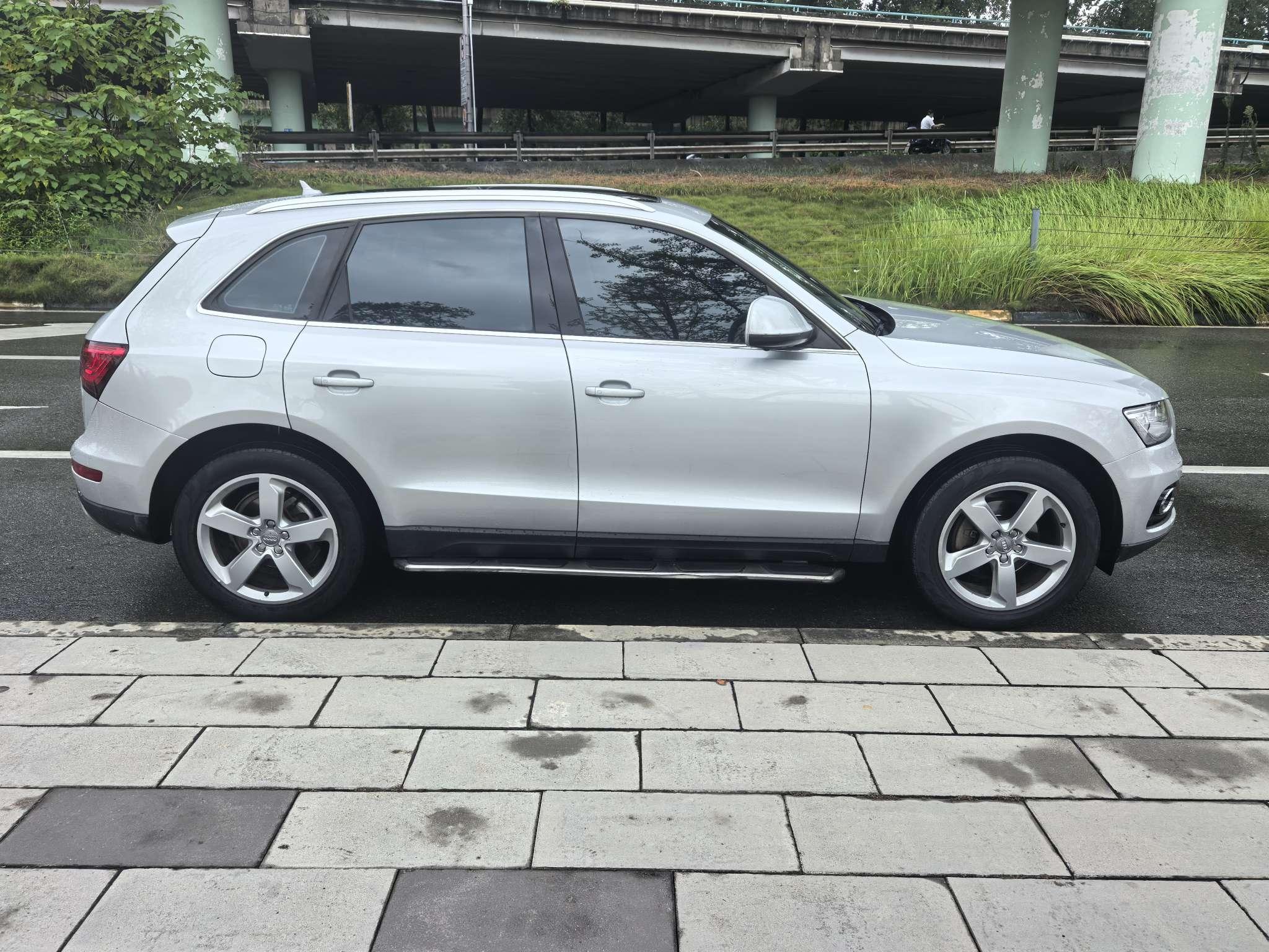 Audi Q5 2015 thumb 5