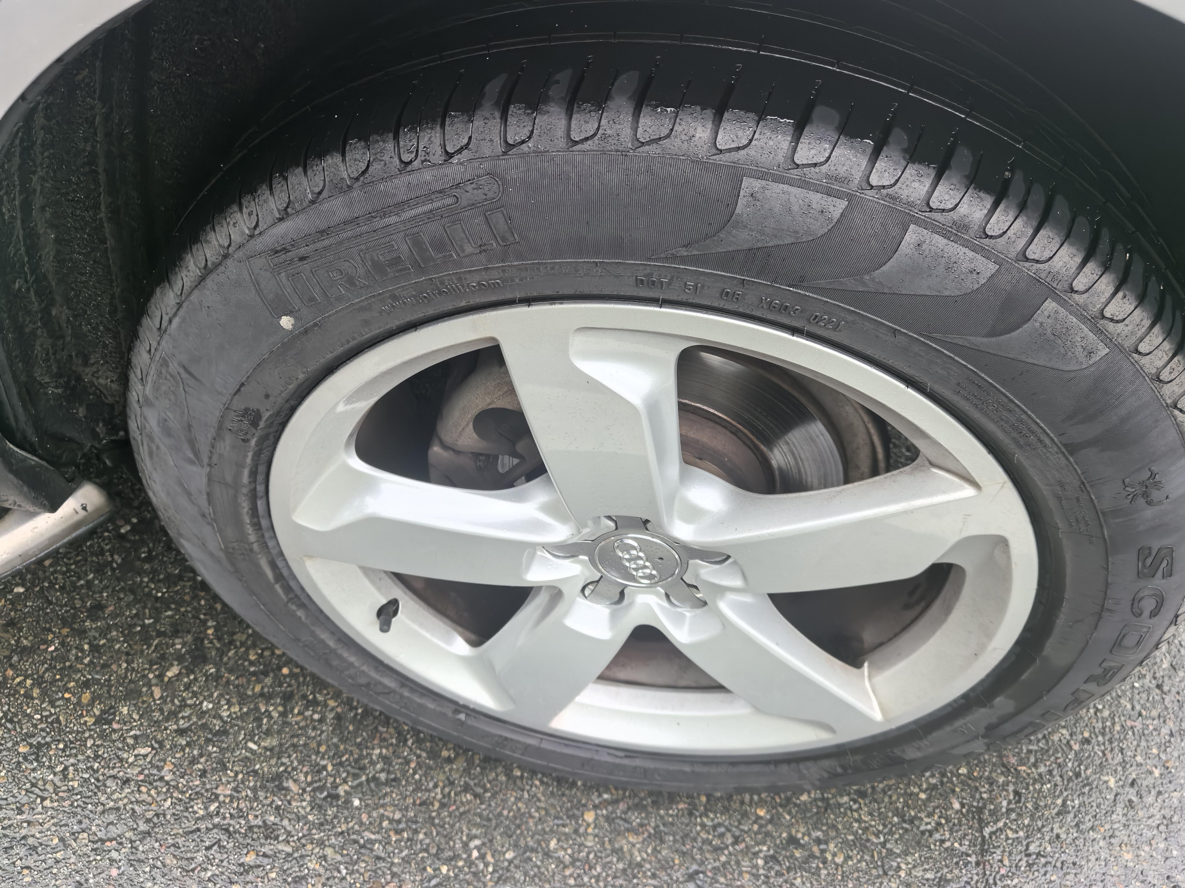 Audi Q5 2015 thumb 8