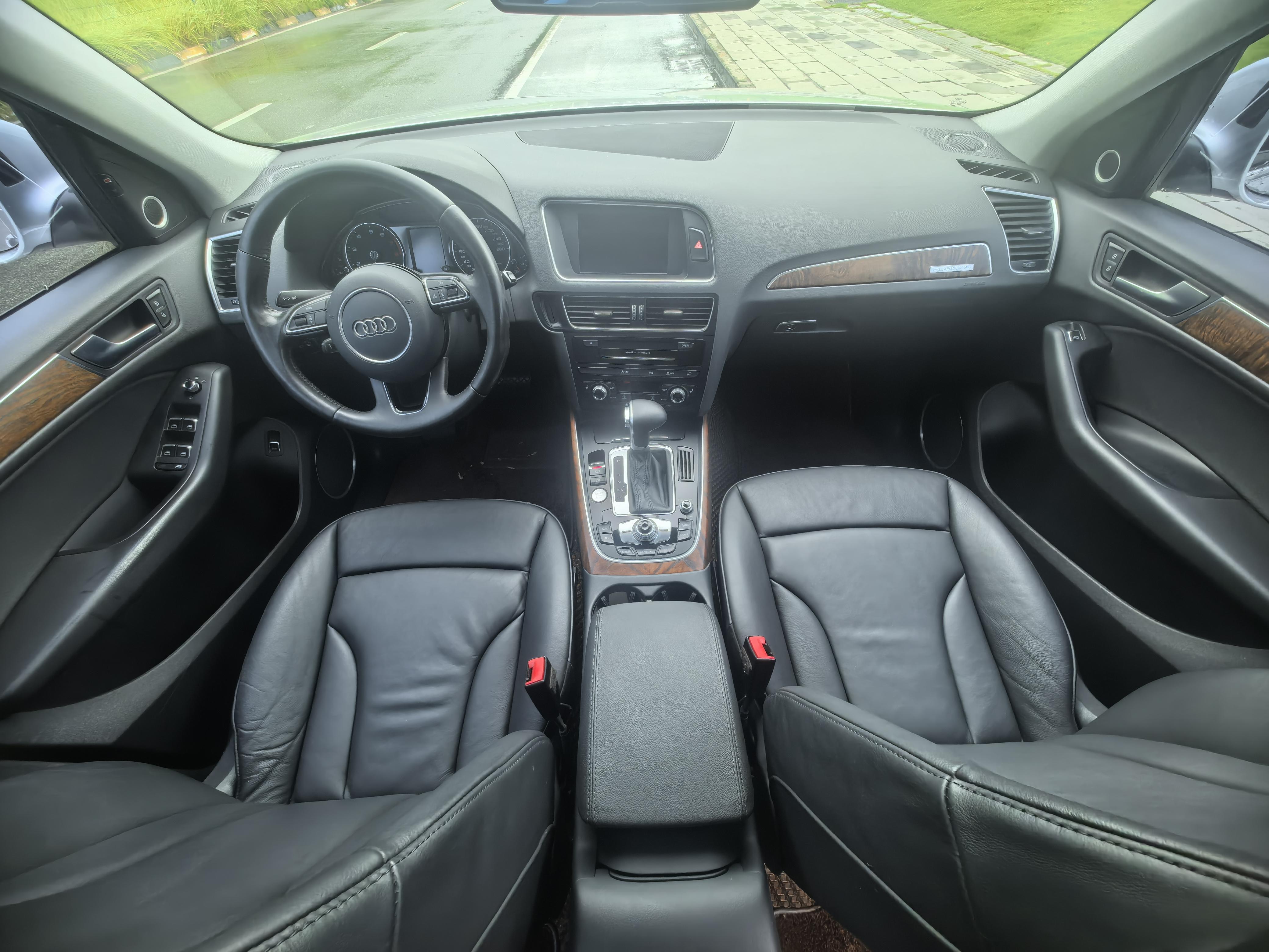 Audi Q5 2015 thumb 10