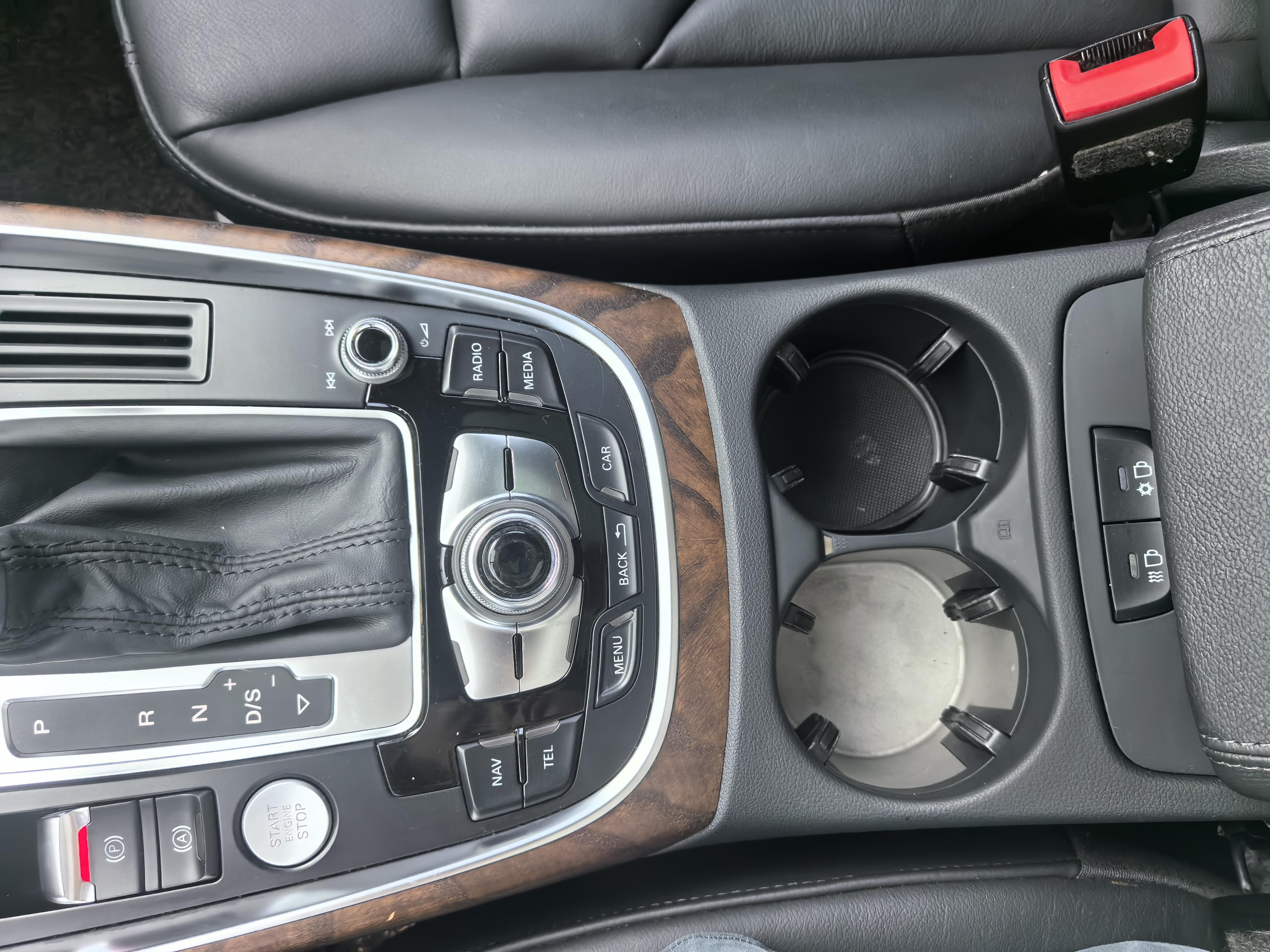 Audi Q5 2015 thumb 12