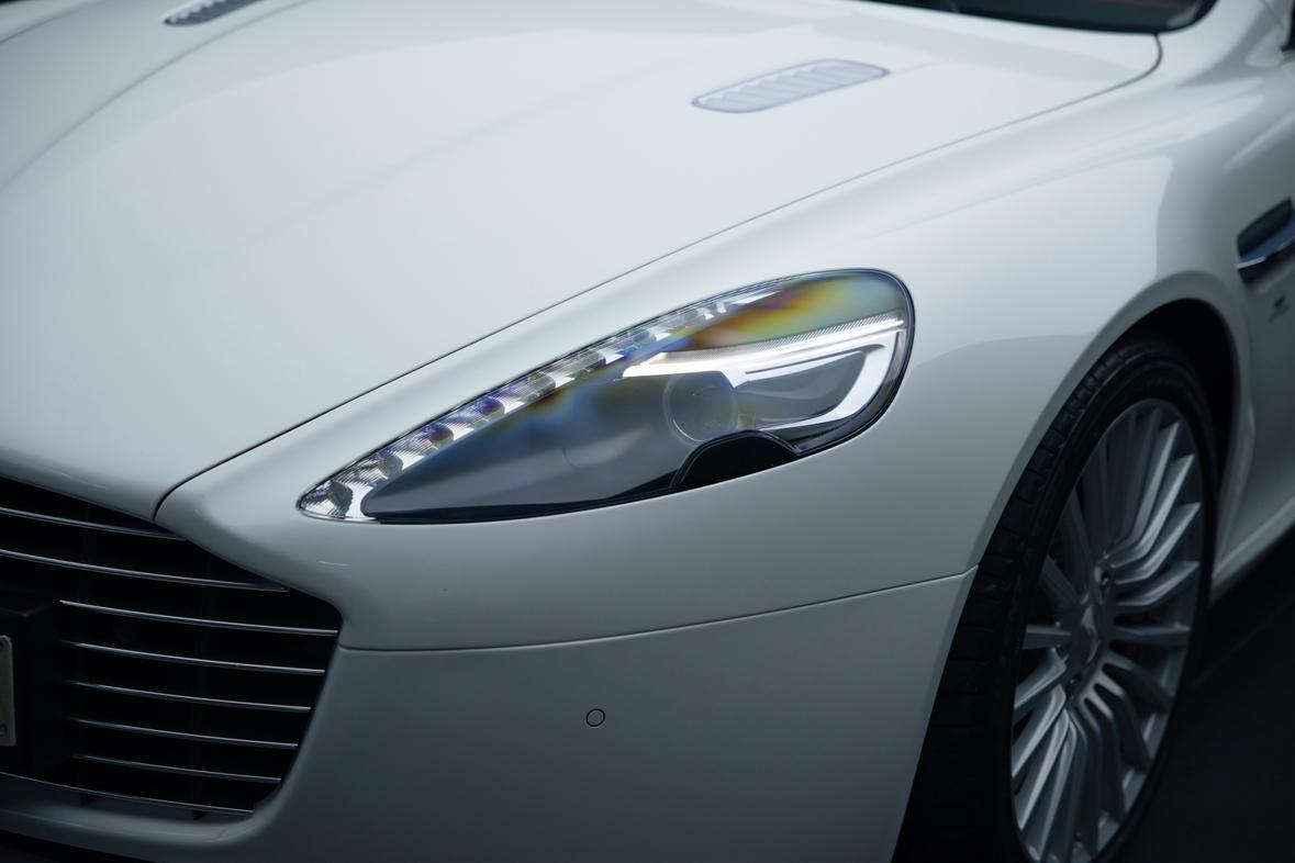 Aston Martin Rapide 2015 thumb 6