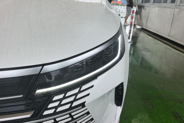 BYD Destroyer 05 2024 thumb 2