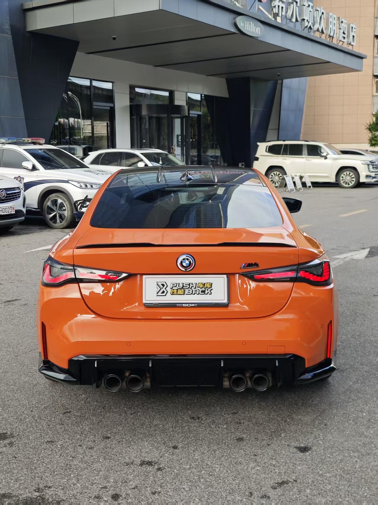 BMW M4 2022 thumb 2