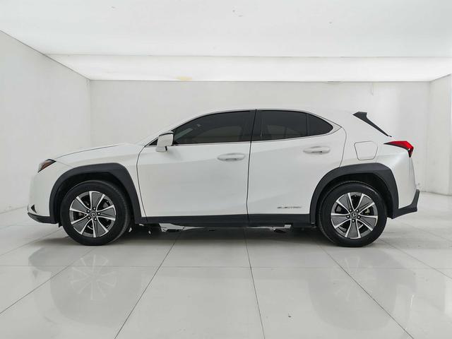 Lexus UX 2020 thumb 2