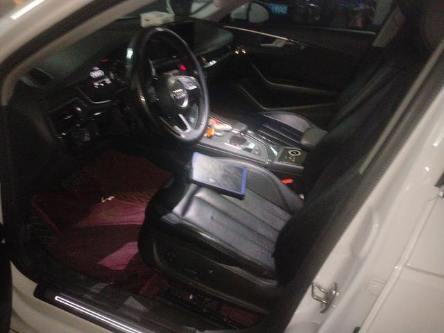 Audi A4 2018 thumb 8