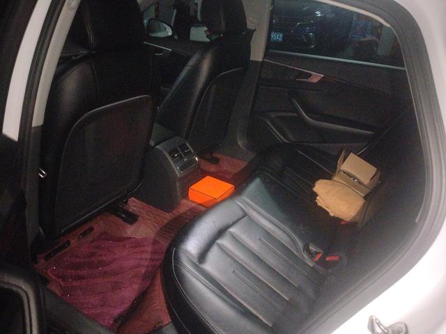 Audi A4 2018 thumb 10