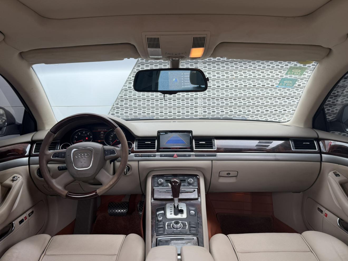 Audi A8 2009 thumb 5