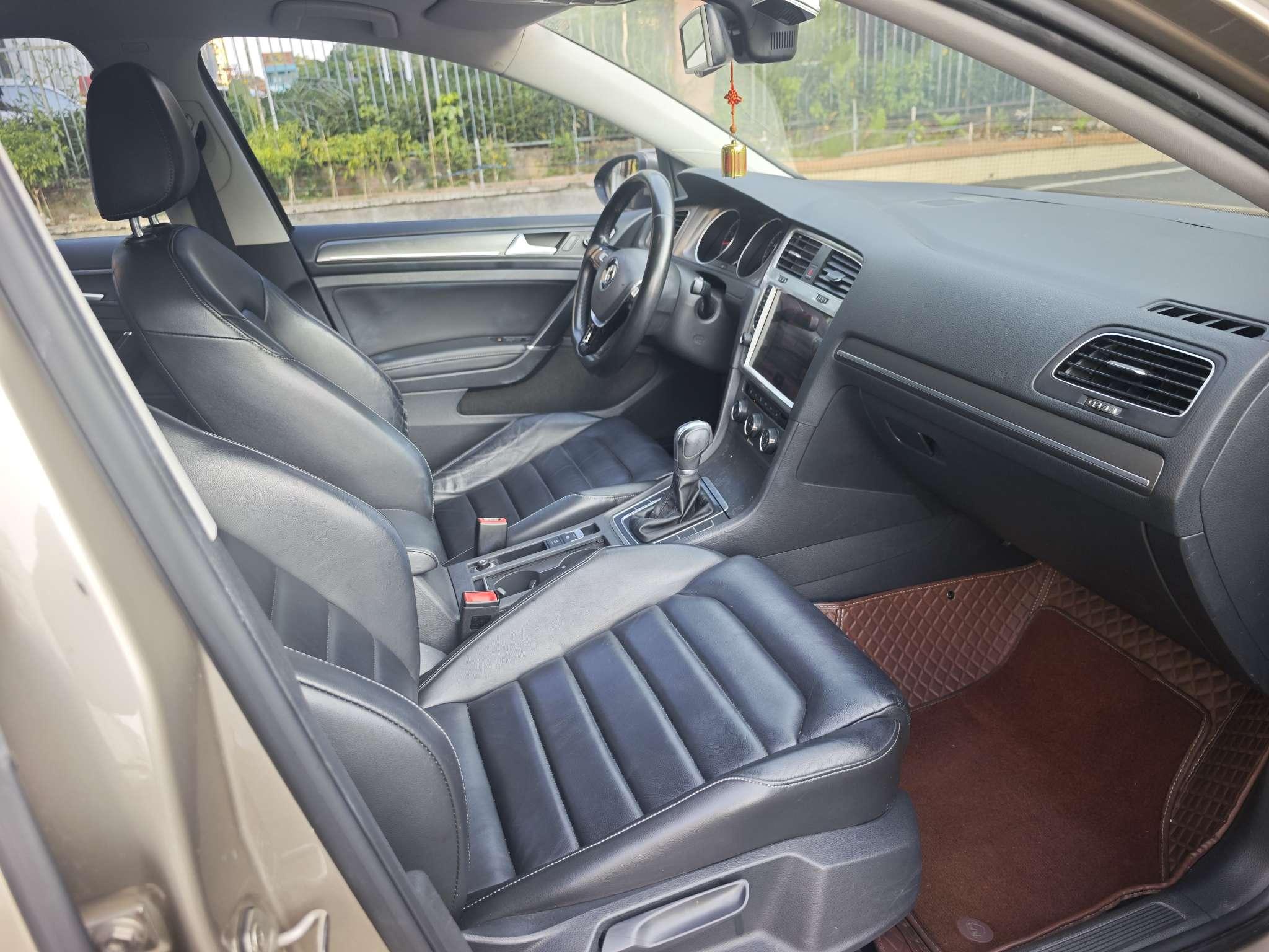 Volkswagen Golf Sportsvan 2016 thumb 11