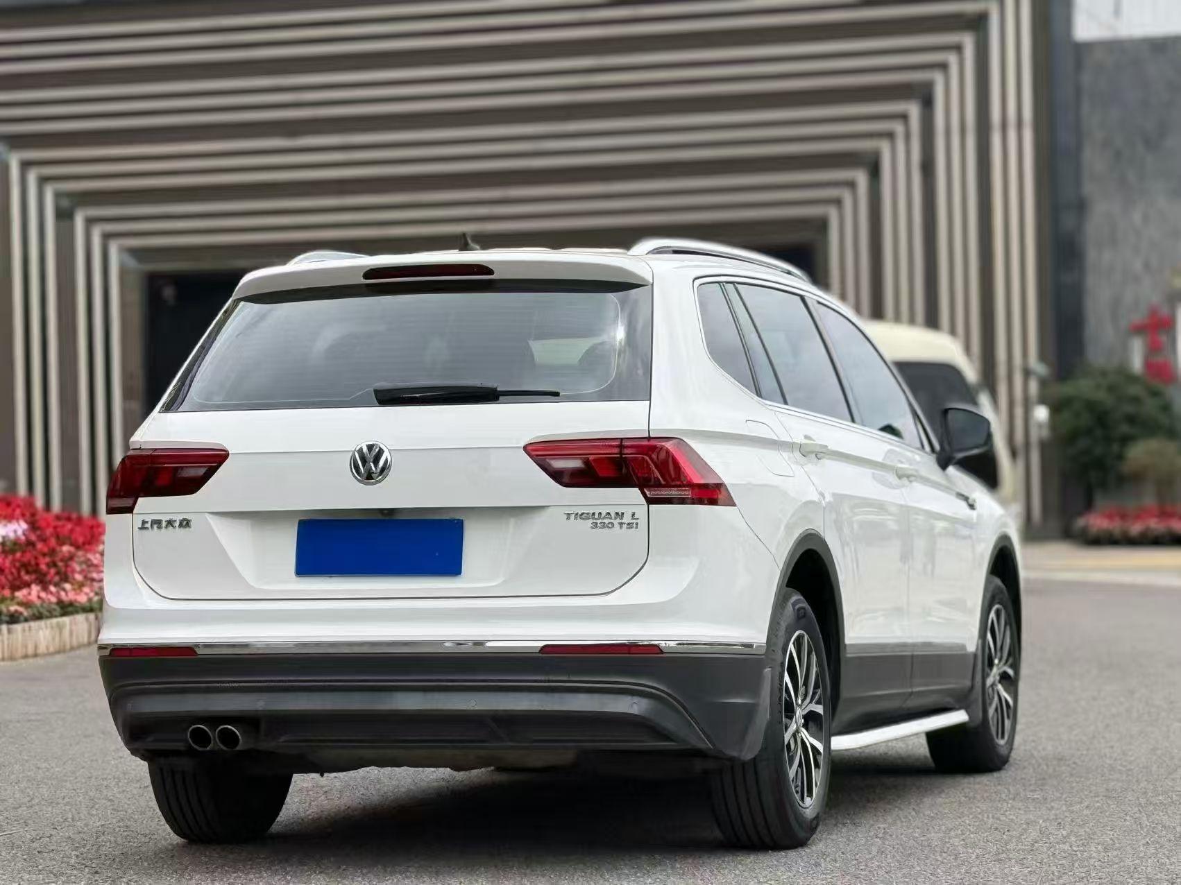 Volkswagen Tiguan 2018 thumb 4