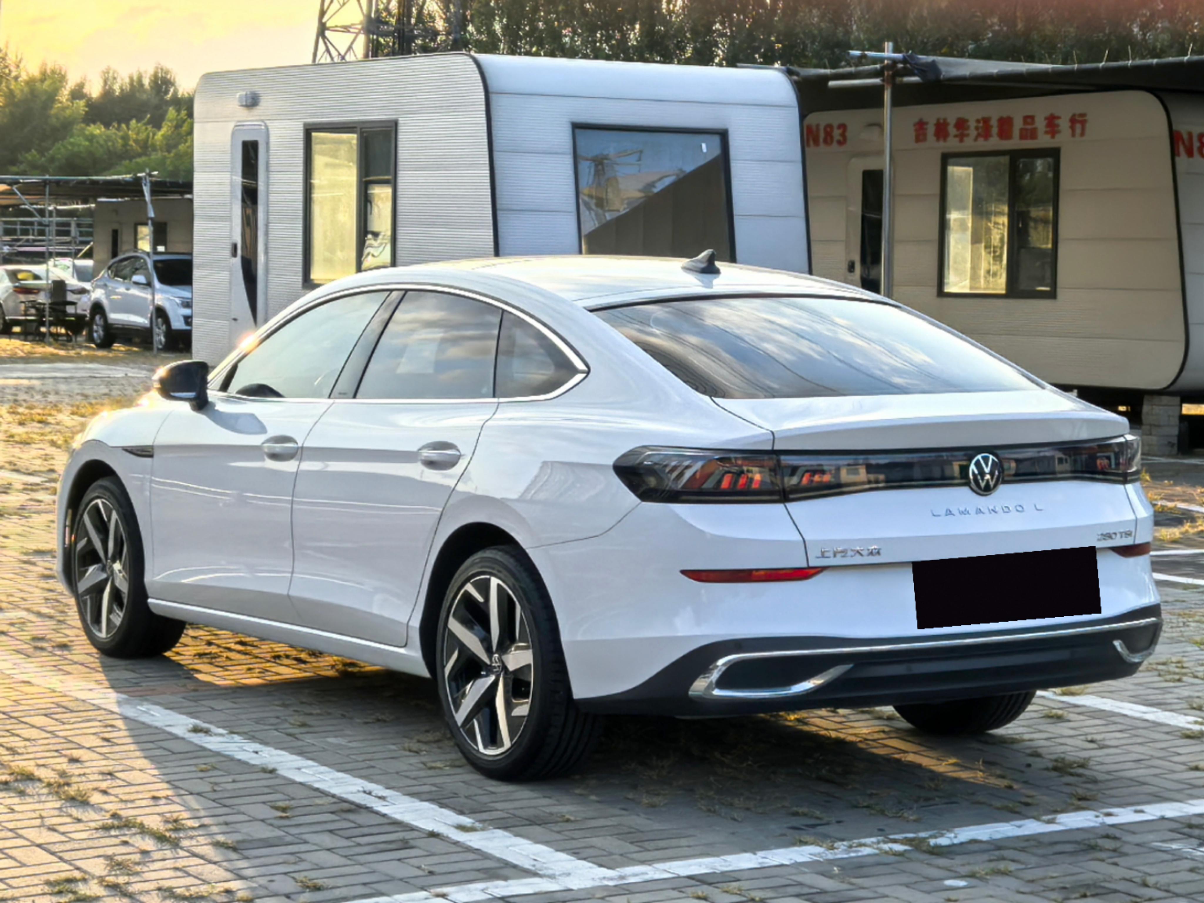 Volkswagen Lamando 2022 thumb 2