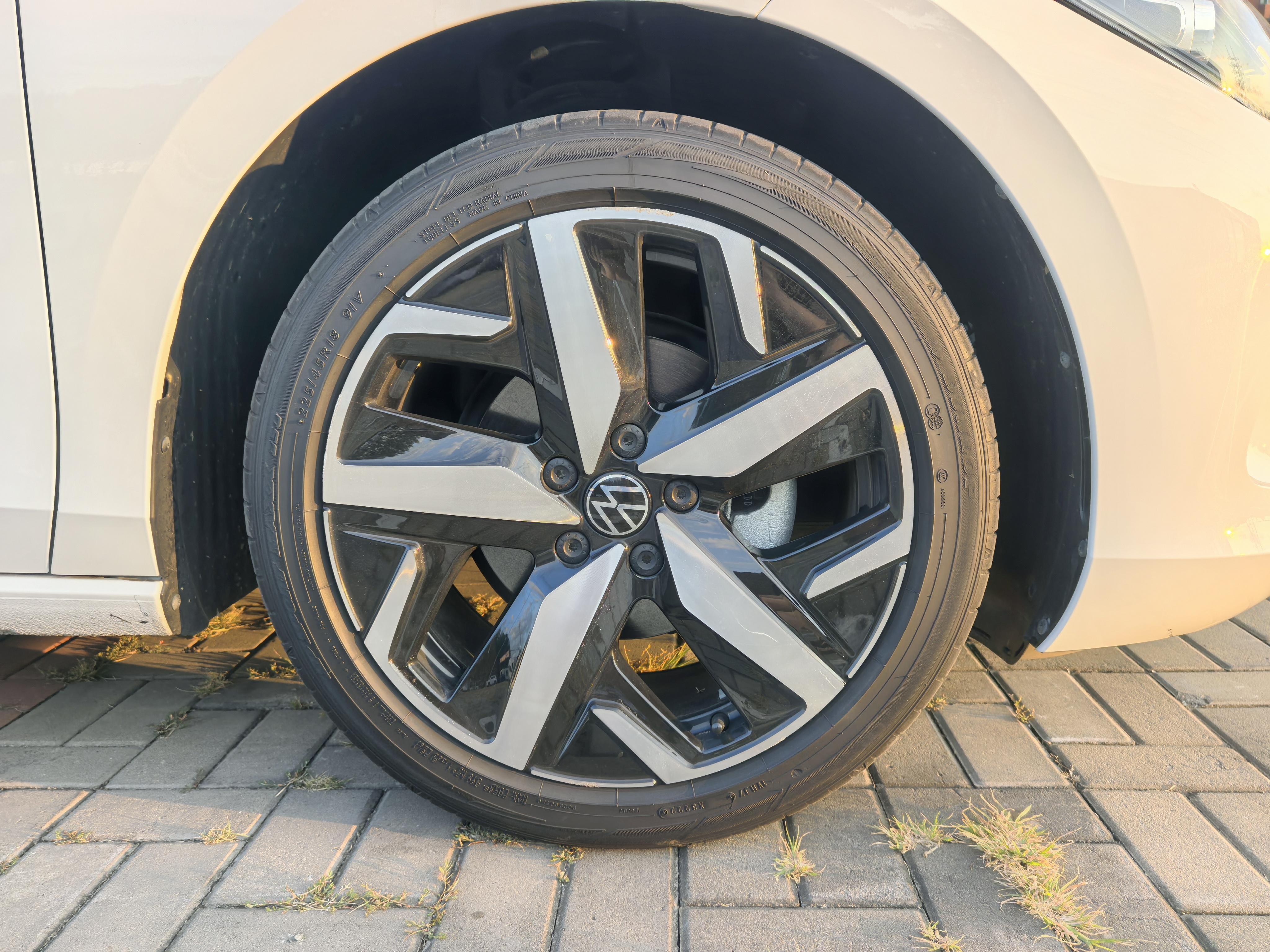 Volkswagen Lamando 2022 thumb 5