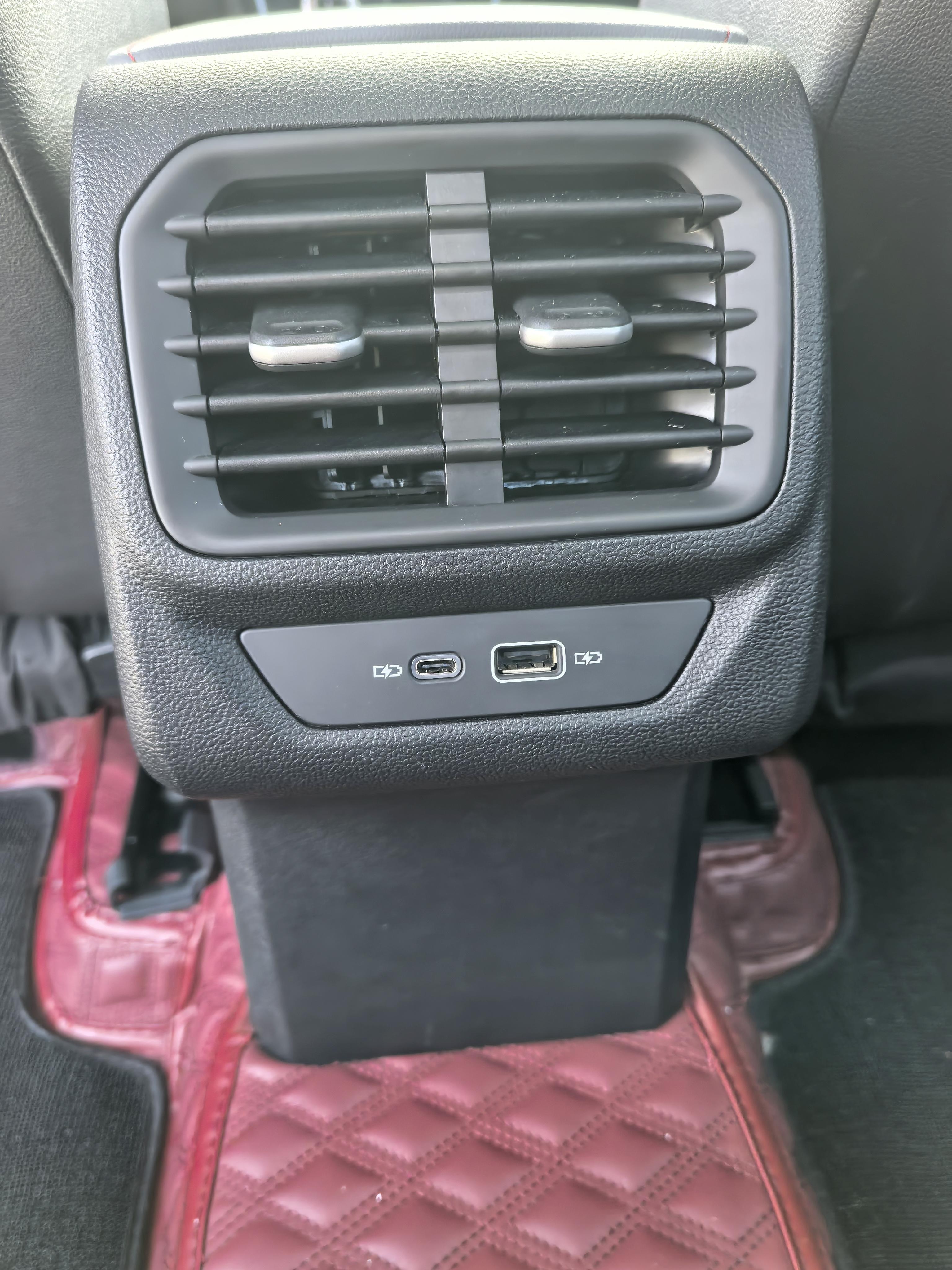 Volkswagen Lamando 2022 thumb 10