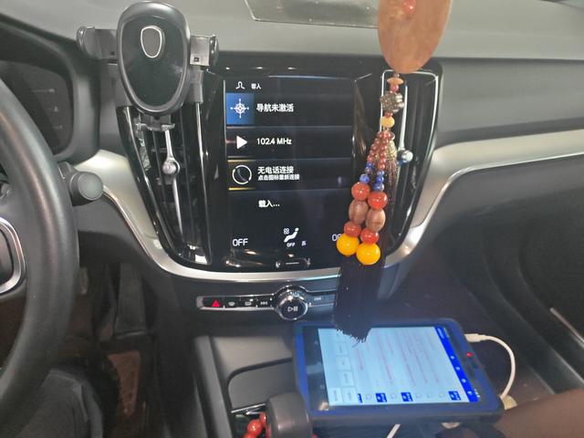 Volvo S60 2022 thumb 6
