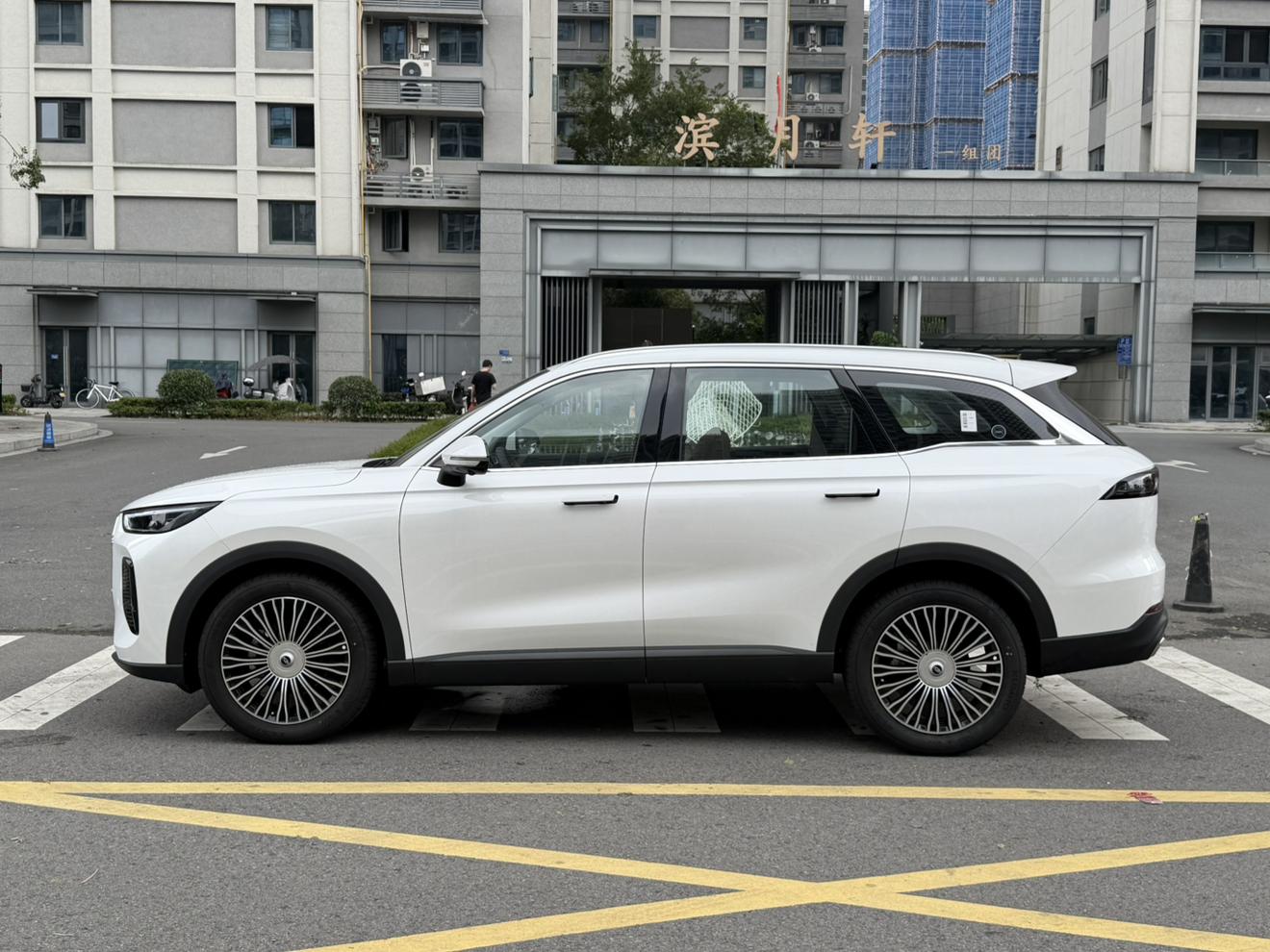 Chery Tiggo 8L 2024 thumb 2