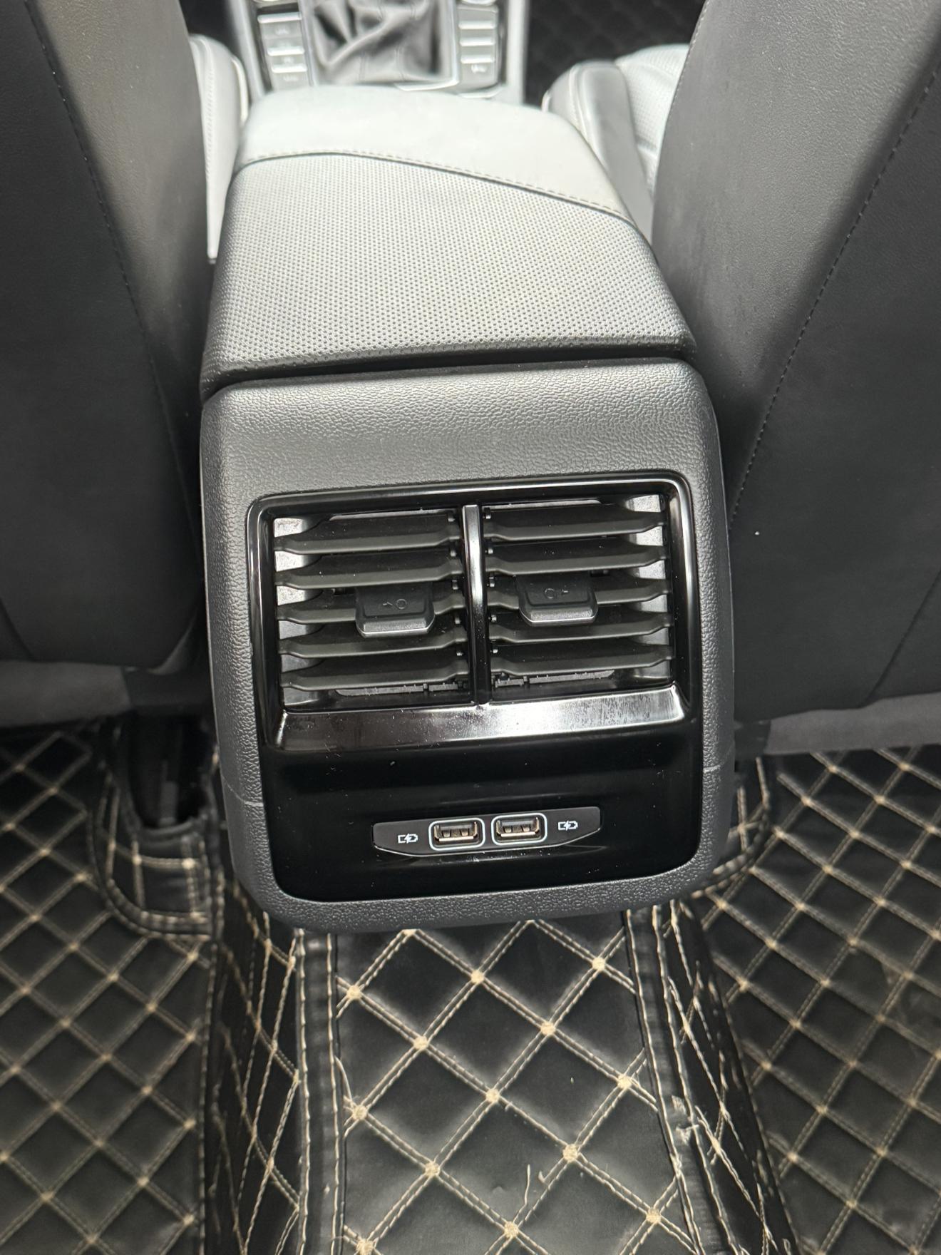 Volkswagen Sagitar 2023 thumb 6