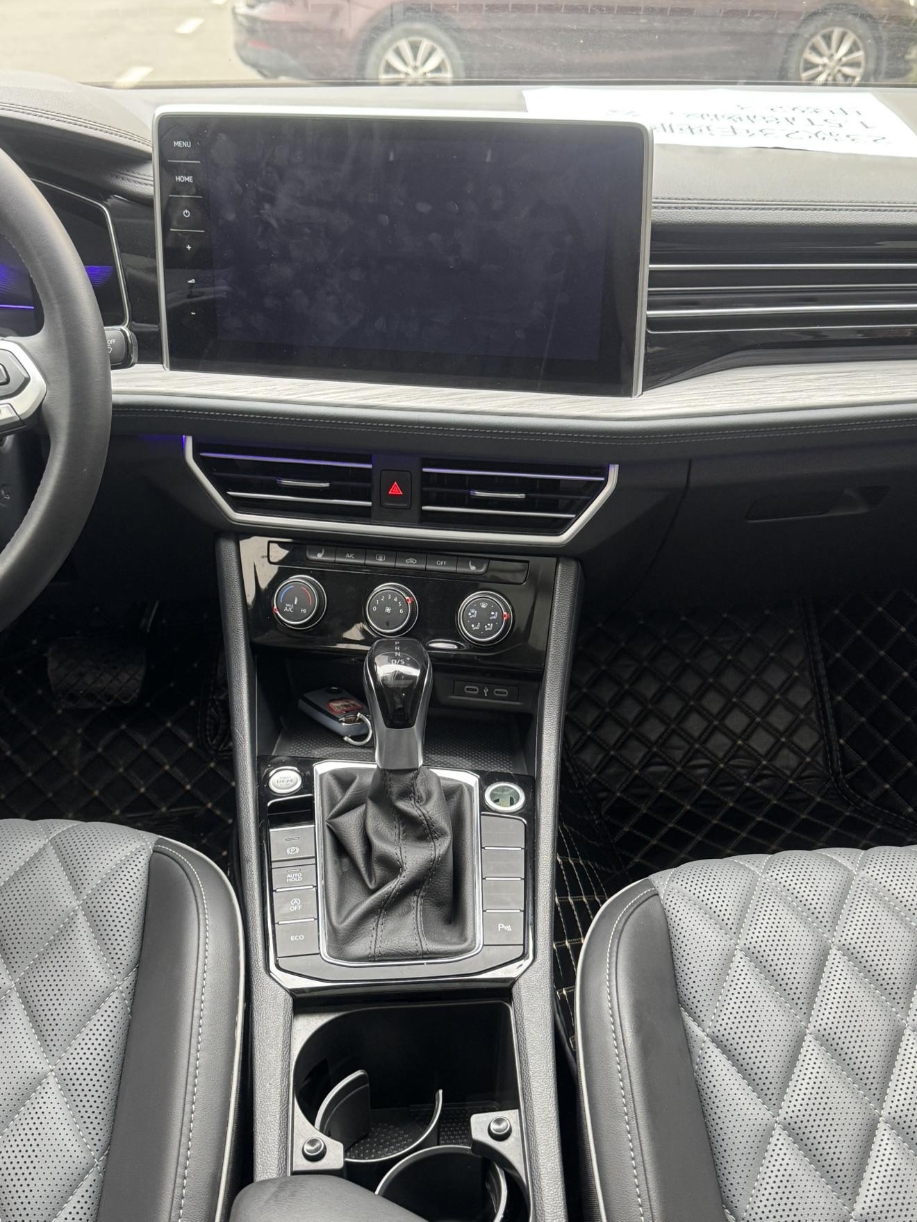 Volkswagen Sagitar 2023 thumb 7