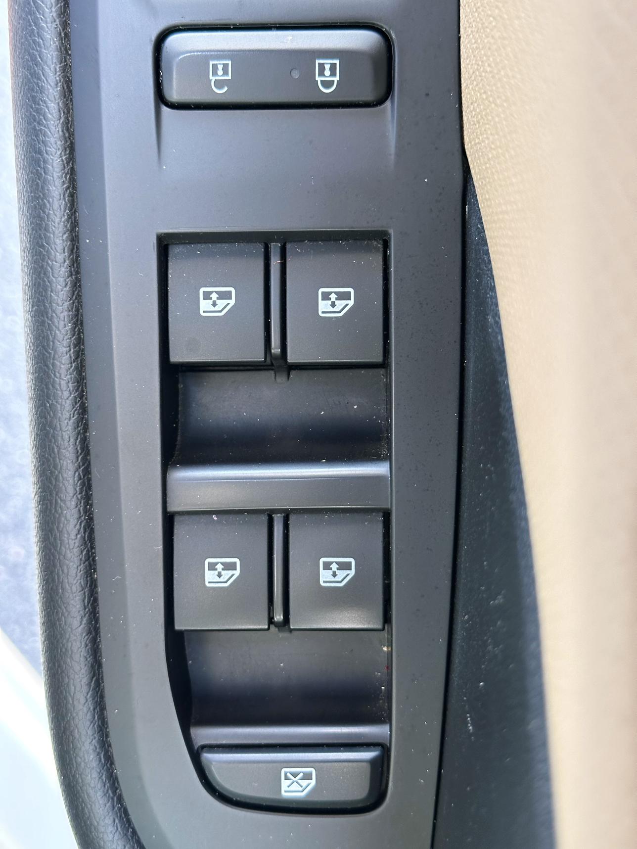 Chevrolet Monza 2021 thumb 12