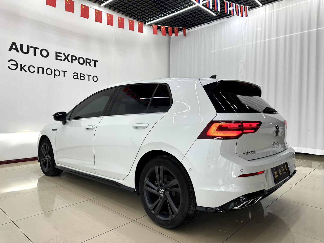Volkswagen Golf Sportsvan 2023 thumb 2