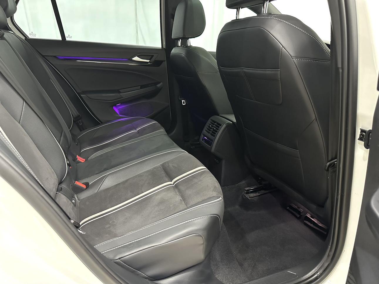 Volkswagen Golf Sportsvan 2023 thumb 5