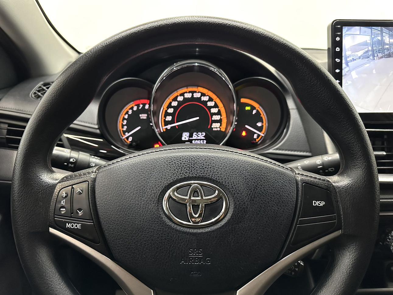 Toyota Yaris 2022 thumb 11